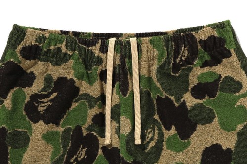 A BATHING APE Men's ABC CAMO PILE ONE POINT SWEAT SHORTS PANTS 1L30153015 b - Picture 11 of 20