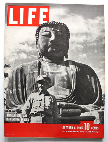 Life Magazine October 8, 1945 - Eichel Berger and 12th Century Budda - Bild 1 von 3