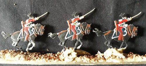 Plats d'étain - 18 figurines Armée de Napoléon Hussards,grenadiers etc Lot n°5 - Foto 2 di 12