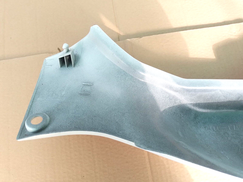 nos Genuine Suzuki GSXR 750 GSX-R750 W Right Frame Cover 47100-17E20-0JW - Bild 11 von 11