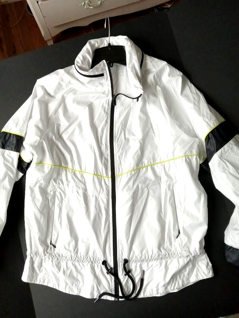 Picture 4 of 22