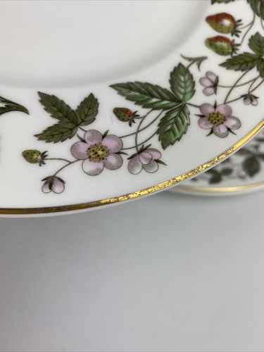 Wedgwood Strawberry Hill 9” Luncheon Plates (set of 4) Excellent! - Picture 6 of 11