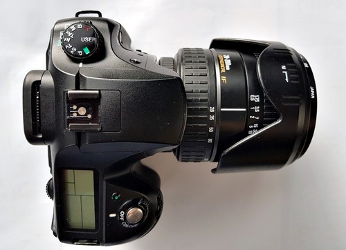 Pentax K10D 10,2-MP DSLR-Kamera schwarz mit Sigma 28–200 mm f3,5–5,6 Objektiv-Kit [Exc++ - Bild 2 von 14