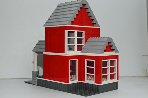 Brick House Red Modular City Custom Model Built compatible with LEGO - Picture 4 of 5