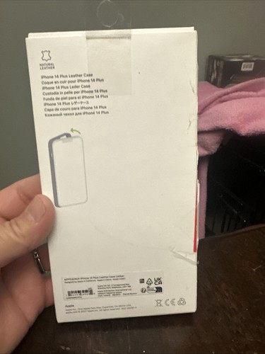 Apple Leather Case with MagSafe for iPhone 14 Plus - Umber - Picture 2 of 3