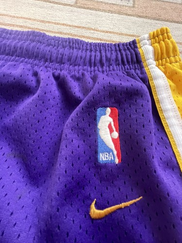 Authentic Vintage Nike NBA Los Angeles Lakers Basketball Shorts Medium Large - Bild 2 von 4