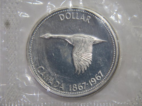 CANADA SILVER DOLLAR $1 1967 GOOSE IN FLIGHT QEII PROOF-LIKE WORLD COIN ๐โญ๐ - Picture 2 of 3