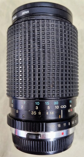 TOKINA RMC 35-135mm f/3.5-4.5 Macro Zoom Camera Lens with Olympus O/OM Mount  - Picture 2 of 9