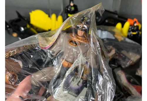 ๐ฆ90's Kenner The Joker, Batman, Batgirl, Penguin Loose Action Figure Lot 70+๐ฆ - Picture 12 of 18