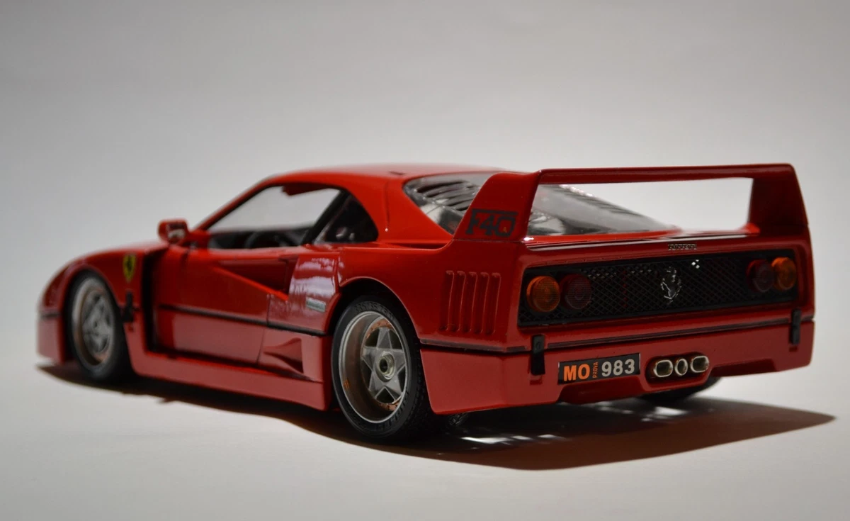 Bburago Gold Ferrari 1:18 Scale Diecast Cars, Trucks & Vans for