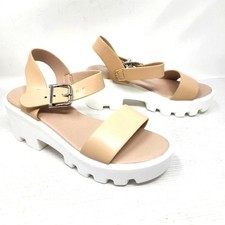 New Chunky lug Sole Sandals Beige White Y2K 90s Grunge Style Sandals Size 6