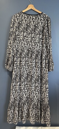 Izabel London V Neck Maxi Dress With Velvet Trim Size 14 Black Long Sleeve Bnwt - Picture 6 of 6