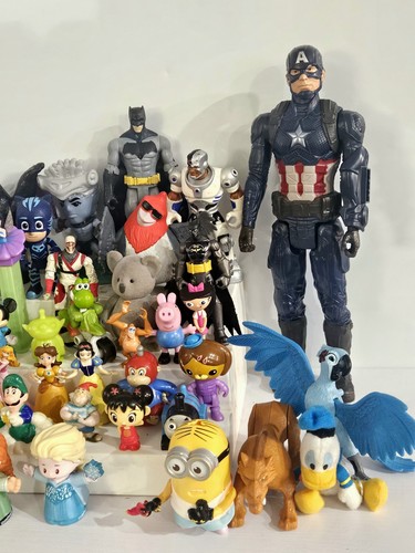 Lote de juguetes figuras de acción PEZ Disney Muppets Marvel DC Octonautas Peppa Frog Hello K - Imagen 2 de 14