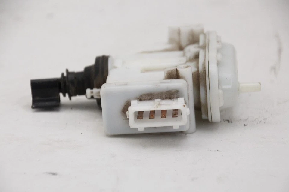 Actionneur central avant gauche VW PASSAT 35i 41073 - Photo 3/3