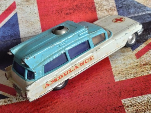 Corgi Toys 437 Superior Ambulance Cadillac Chassis Original - Picture 4 of 11