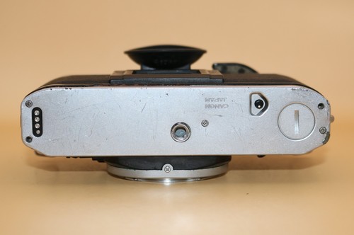 Canon AE-1 Program analoge Spiegelreflexkamera 35 mm Kit + FD 70-210 mm f/4 Zoomobjektiv – getestet - Bild 5 von 24