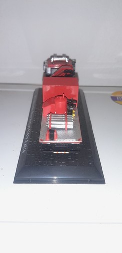 Faszination Feuerwehr 29, WLF MB Actros 4141K 8x6/4 1:72 - Imagen 2 de 4