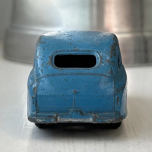 Dinky Toys Standard Vanguard No.153 Mid Blue Body, Fawn Hubs Vintage 1954-60 - Picture 9 of 15