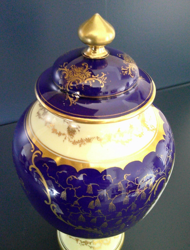 20th Century Coalport Urn Vase & Cover Loch Katrine, Signed By Artist E O Ball - Picture 5 of 9