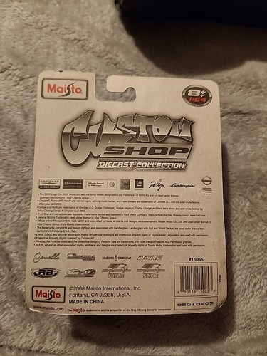 Maisto 1/64 Black Mercedes GLE - Picture 2 of 5