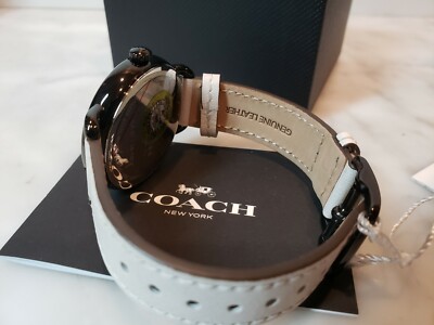 NWT Coach Women display picture 3