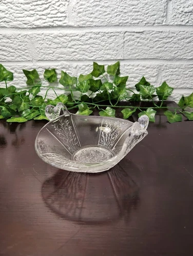 Fenton Dolphin 6" Basket-Shaped Bowl w Cut Etching 8-Panel Trinket/Candy/Bon Bon