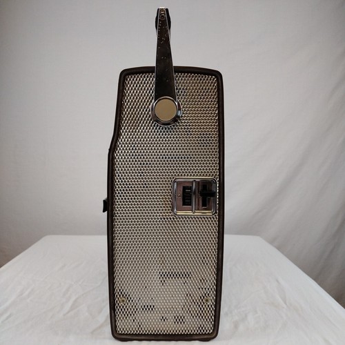 Bell & Howell 500 Slide Projector 753 - Picture 2 of 22