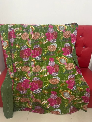 Green Kantha Quilt King Size Cotton Bedcover Handmade Bedspread Floral Bedsheet - Picture 2 of 2
