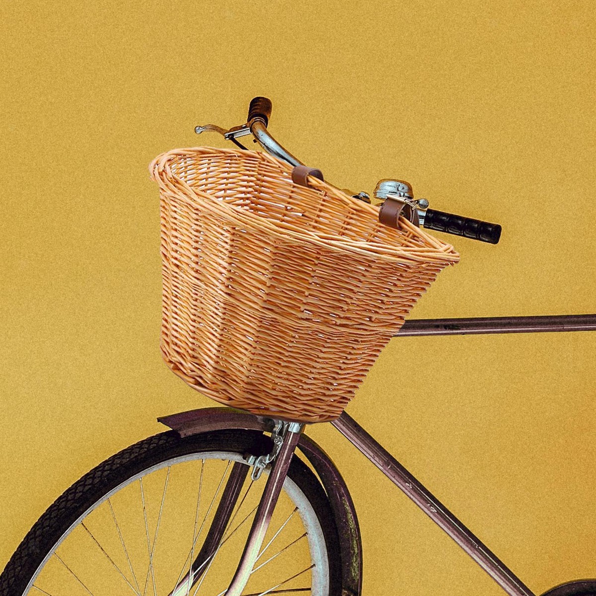 Front Basket Retro Handmade Wicker bag Front bike Basket storage with Leather