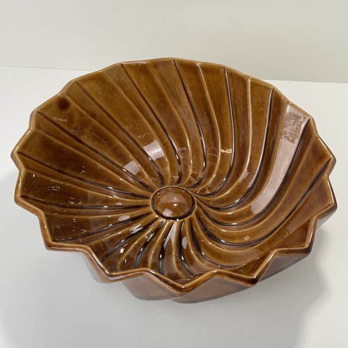 Vintage Stunning Spiral Swirling Decorative Bundt Serving Bowl By USA - Picture 7 of 12
