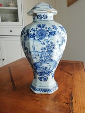 Pot ancien en faïence de Delft, 18ème siècle.