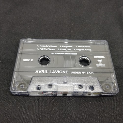 Avril Lavigne - Under My Skin - Indonesia Official Release - cassette Tape - Picture 4 of 6