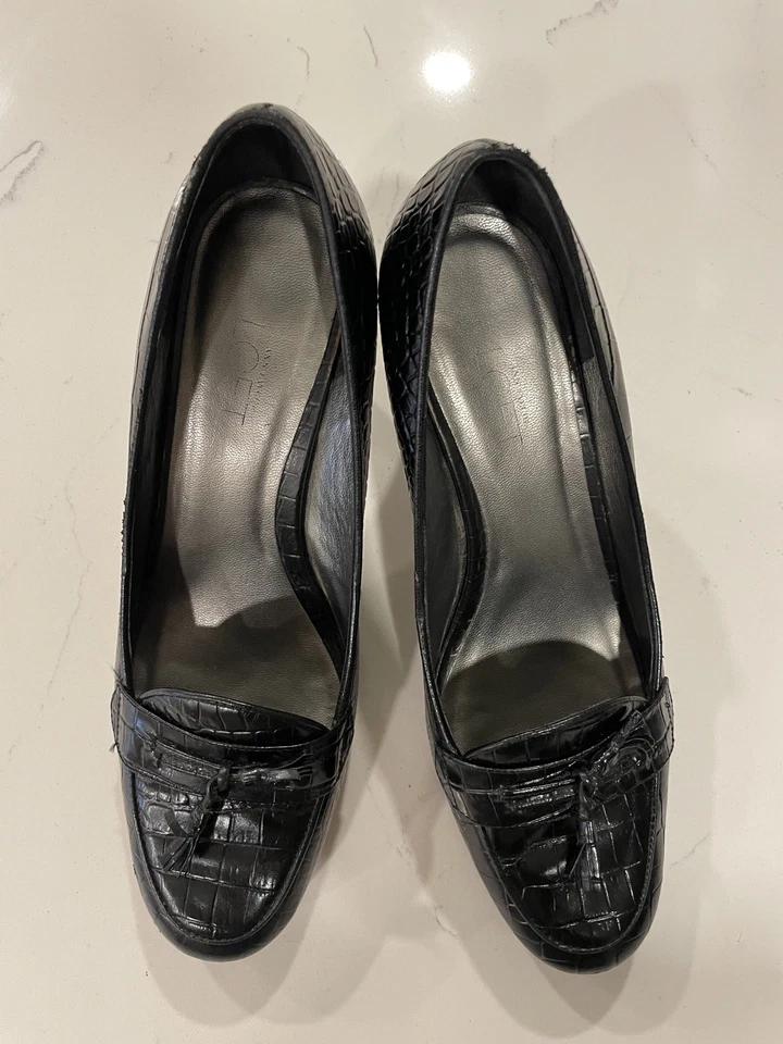 Zapatos de tacón Ann Taylor Loft para mujer talla 8 de cuero negro sin cordones excelente estado Foto 2 de 3