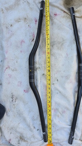 Nukeproof Horizon Carbon Handlebars 31.8 X 38mm Rise 800mm Wide Bars - Picture 1 of 7