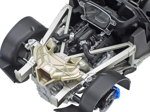 TAMIYA 1/24 Sports Car Series No.355 McLaren Senna Plastic Model 24355 - Picture 3 of 9