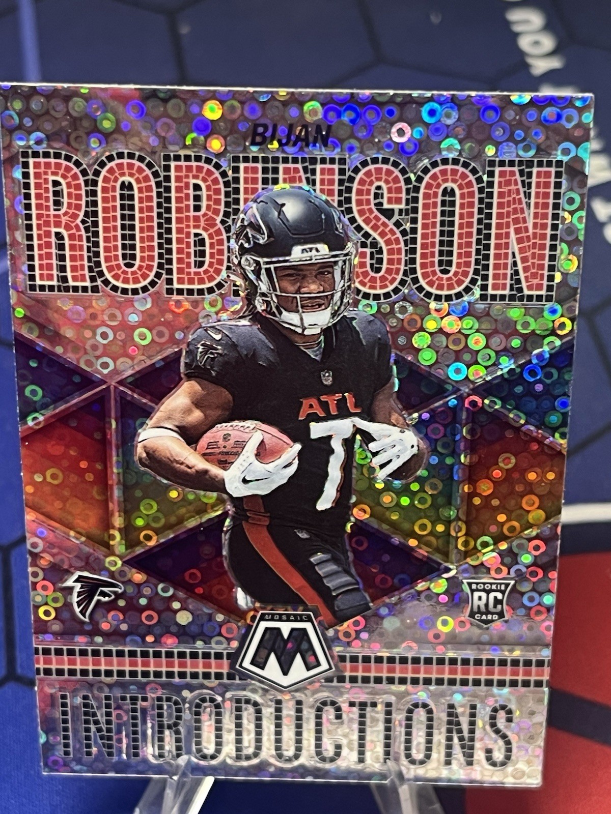 2023 Mosaic - Introductions Bijan Robinson #I-6 No Huddle Silver Prizm (RC)