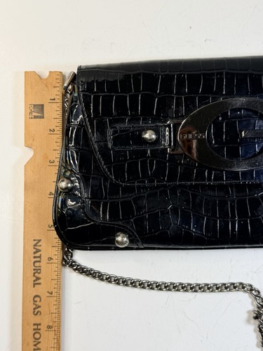 Vintage schwarz Guess Y2K 90er Patten Nieten Schultertasche Handtasche Monogramm Kette - Bild 8 von 10