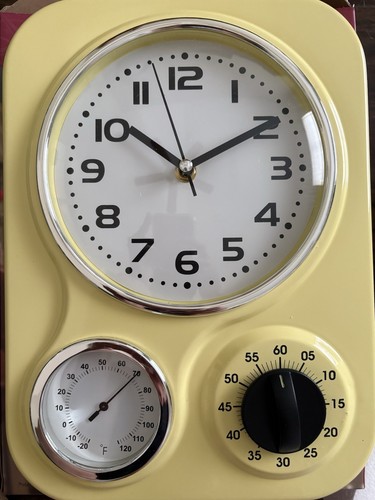Retro Clock With Built-in Thermometer and 60-Minute Timer Decorative Wall Clock - Picture 7 of 11