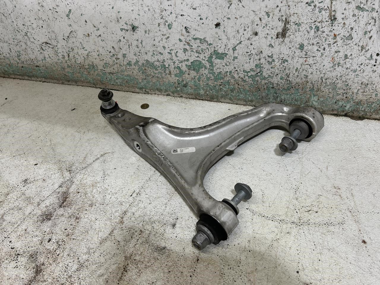 2022 MASERATI LEVANTE Passenger Right Side Front Lower Control Arm OEM