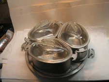 Guardian Service triangle heart shaped pot set of 3 w/glass lids tray vnt 1940s
