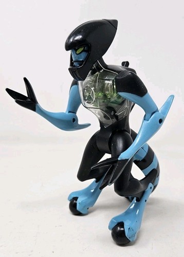 Ben 10 DNA Alien Heroes XLR8 Action Figure Clear Chest Bandai 2007 Toy - Picture 2 of 5