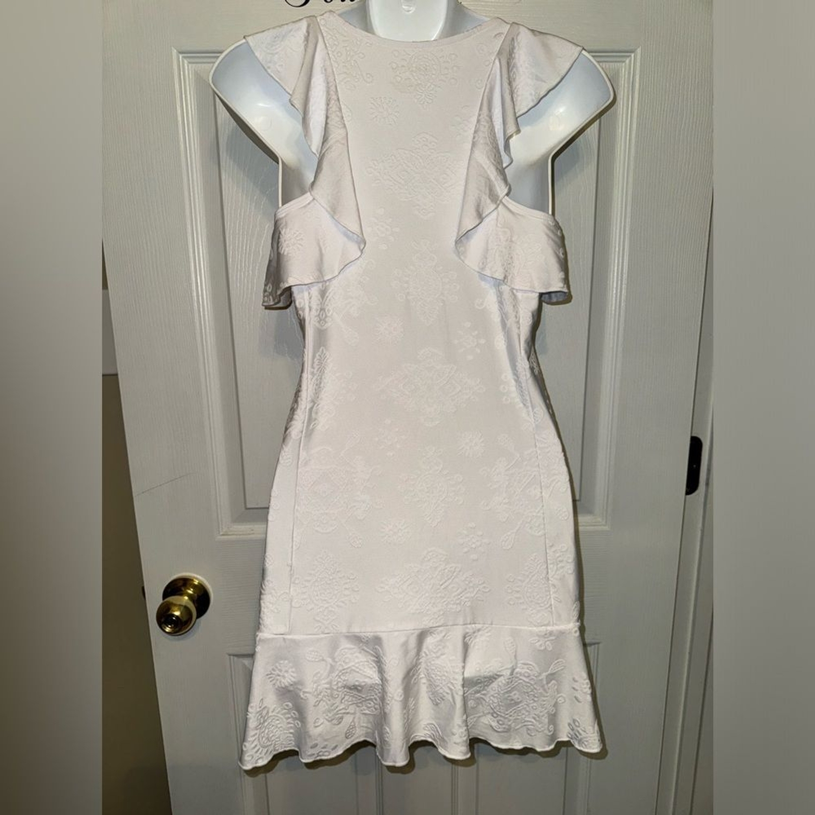 Picture 3 of 6