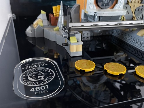 Vitrina BRIXBOX para LEGO® Harry Potter: Gringotts™ Wizarding Bank - 76417 - Imagen 12 de 16