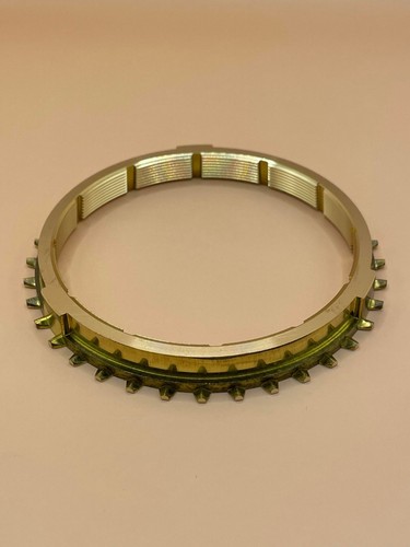 BMW Getrag 260/0 Brass Synchro 23231224230 Replaces : 23231224217, 23231224218 - Picture 4 of 7