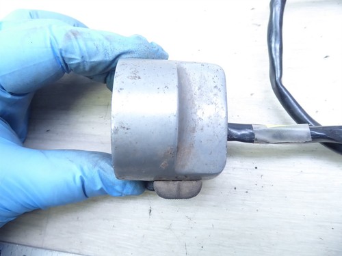 1968 Bridgestone BS200 Mach II RS S238-3) left hand controls switch horn button - Picture 4 of 12