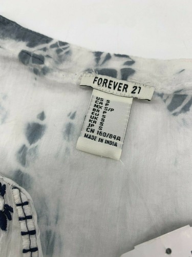 Forever 21 Sleeveless Woven Top Blue Cream Size Small NWT! - Picture 9 of 10