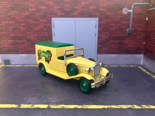 Classic Car Packard Delivery American 1933-36 Model Diecast Toy 1:64-1:72 Scale - Picture 42 of 50