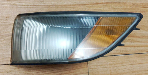 1989-1992 Dodge Colt Hatchback OEM Left Front Corner Light - Excellent Shape!