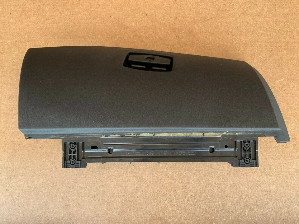 BMW 525i 530i 550i 2006-2007 OEM guantera negra tapa puerta 72758413 Foto 3 de 4