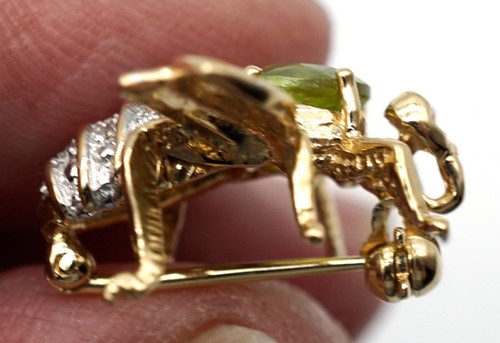 14K Gold Bumble Bee Pin with Large Peridot and Multiple Diamonds on the body - Picture 5 of 11